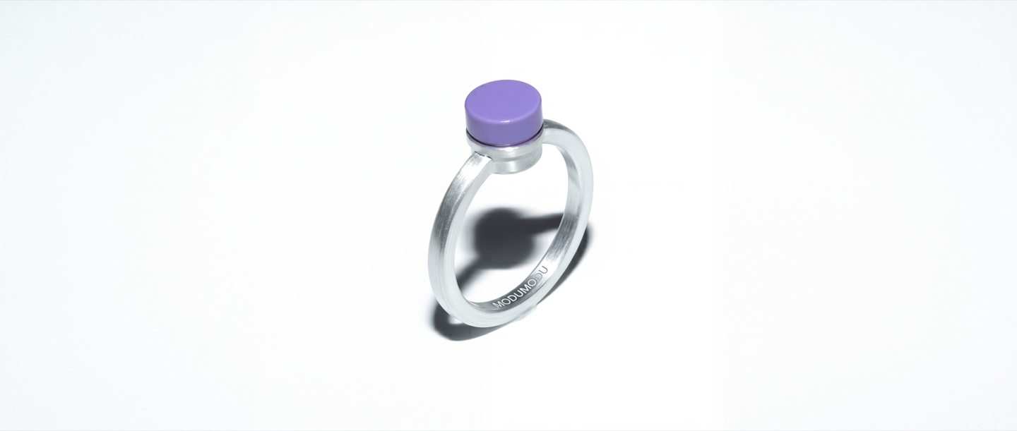 MODU MODU silver ring with violet stone face